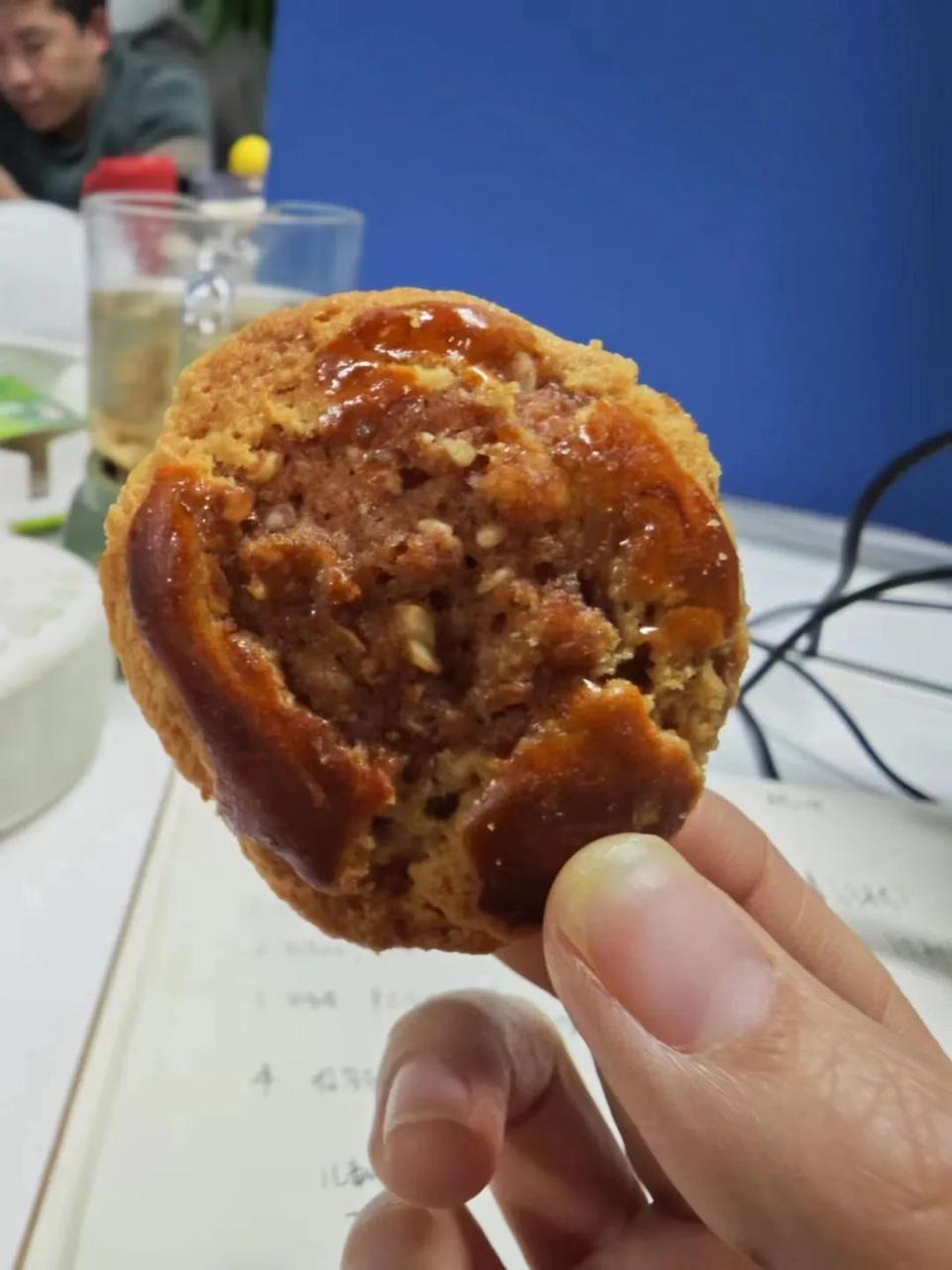 太牛了！给产品拍张照片，ChatGPT就帮我写出了卖货文案​
